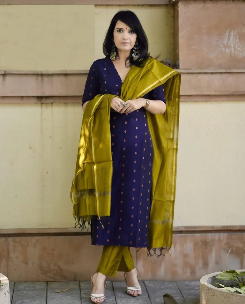 جو سريكي كورتا مستقيمة مطبوعة من رايون فيسكوز من GoSriKi مع بنطال ودوباتا (SDF أزرق-GS_5XL_Blue_XXXXX-كبير)